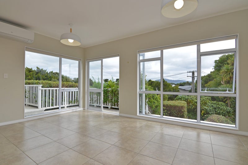 1 Tainui Street, Raumati Beach, Paraparaumu - Carousel 1