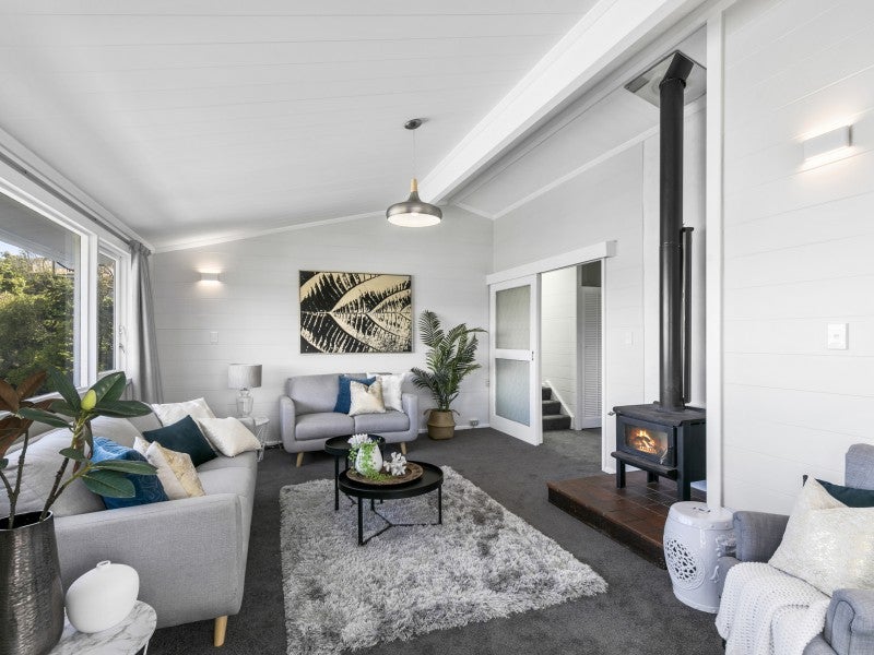 29 Acacia Avenue, Maungaraki, Lower Hutt - Carousel 2