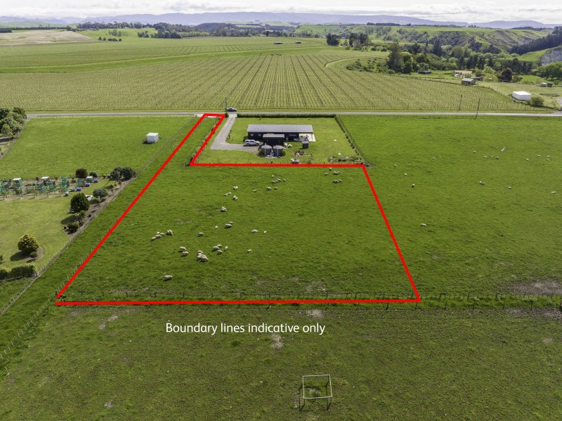 98 Aorangi Road, Bryndwr, Christchurch - Carousel 1