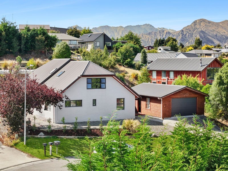57 Nichol Street, Wanaka - Carousel 2