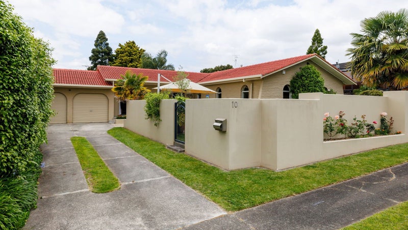 10 Madill Road, St Andrews, Hamilton - Carousel 1