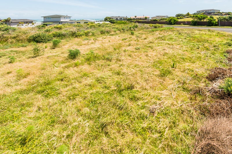 6 Longbeach Drive, Castlecliff, Whanganui - Carousel 1