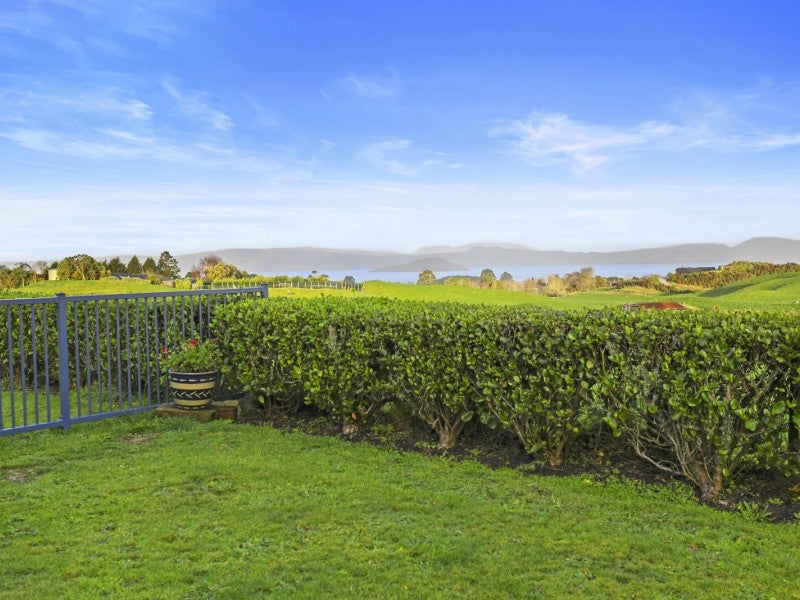 35 Scott Douglas Drive, Hamurana - Carousel 1