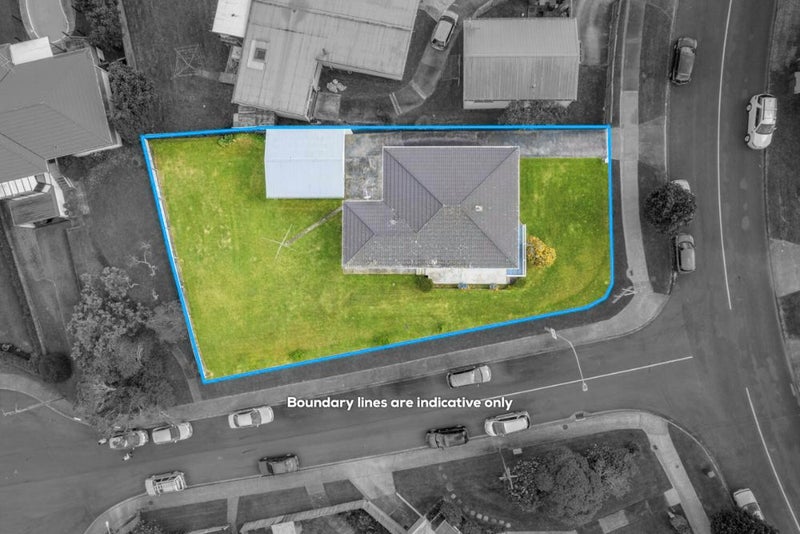 46 Gloria Avenue, Te Atatu Peninsula, Auckland - Carousel 1