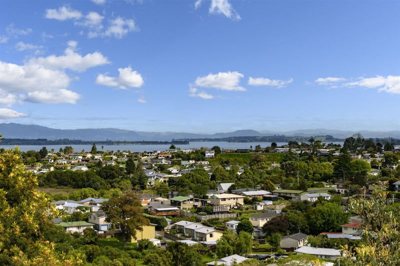 392 Otumoetai Road, Otumoetai, Tauranga - Carousel 29