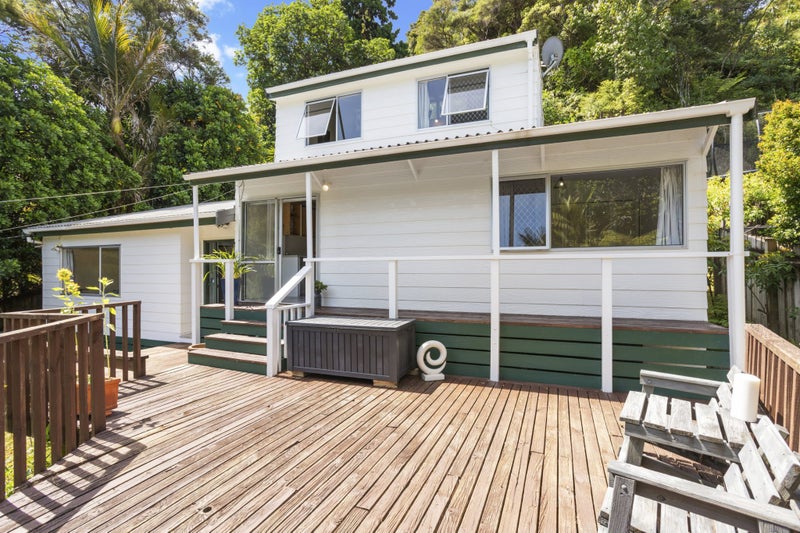 68 Wood Bay Road, Titirangi, Auckland - Carousel 1