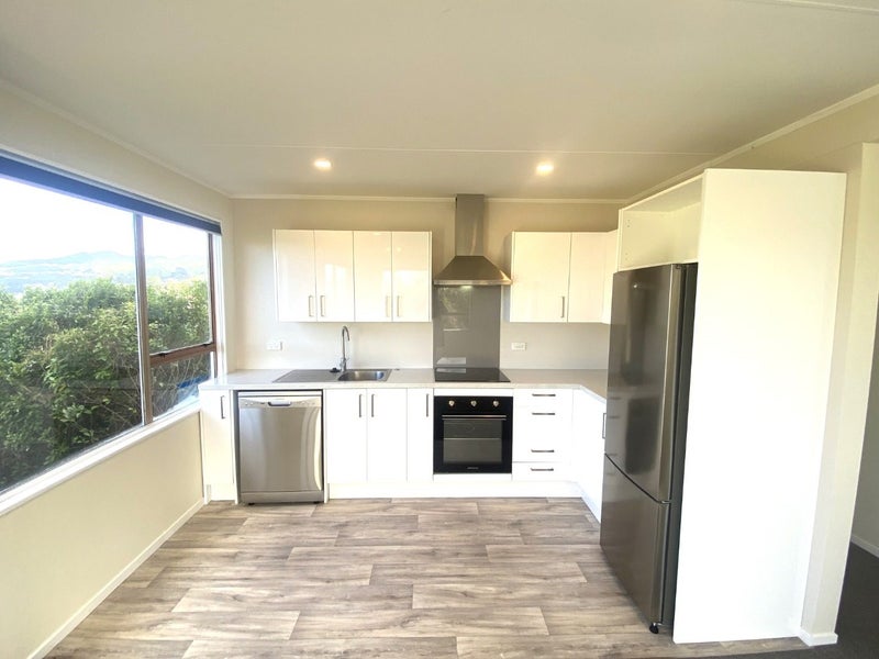 15B Lenox Grove, Johnsonville, Wellington - Carousel 1