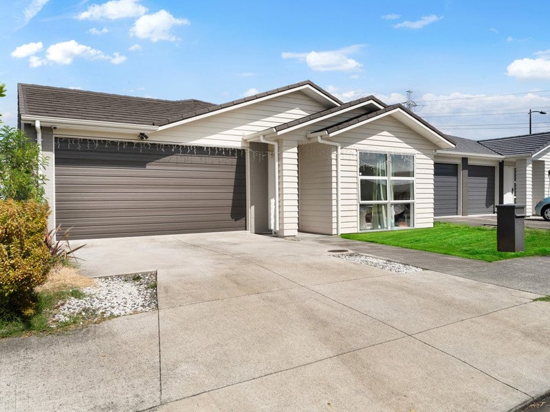 18 Gum Spear Road, Takanini, Auckland - Carousel 1