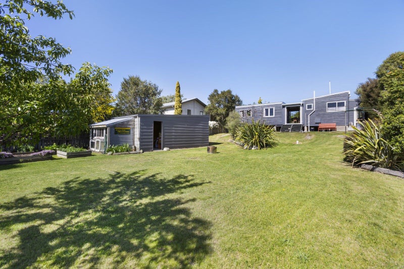 80 Hopkins Street, Cromwell - Carousel 21