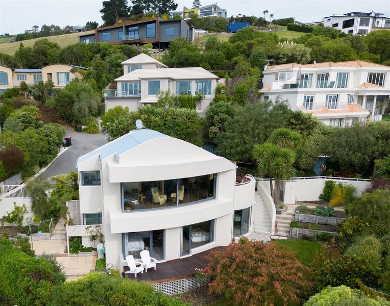 3 Gardenhill Lane, Redcliffs, Christchurch - Carousel 21