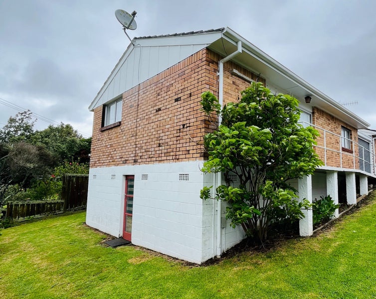 1/6 Hawthorne Place, Ellerslie, Auckland - Carousel 2