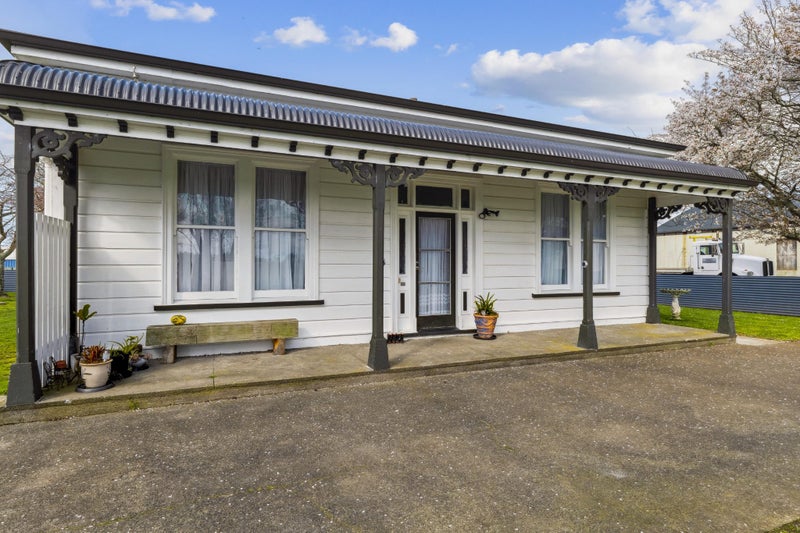 443 Normanby Road, Hawera - Carousel 1