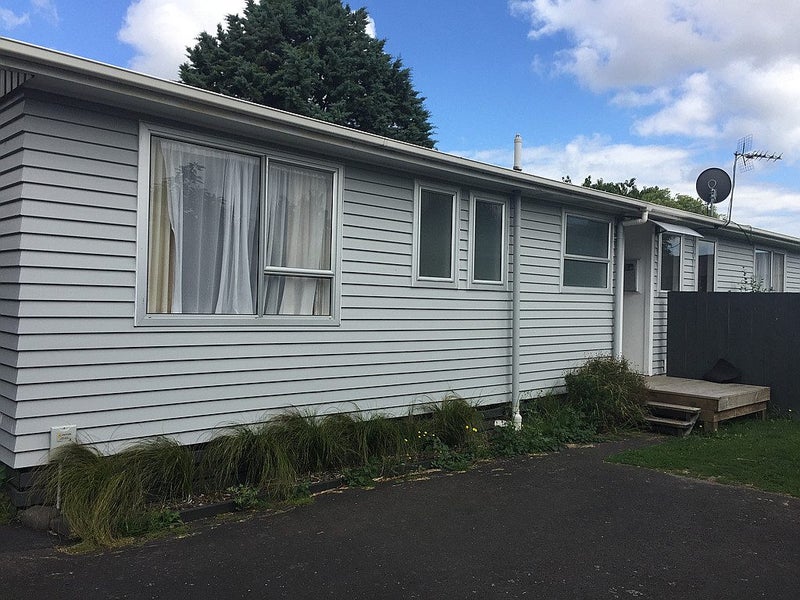 227B Fox Street, Hamilton East, Hamilton - Carousel 1