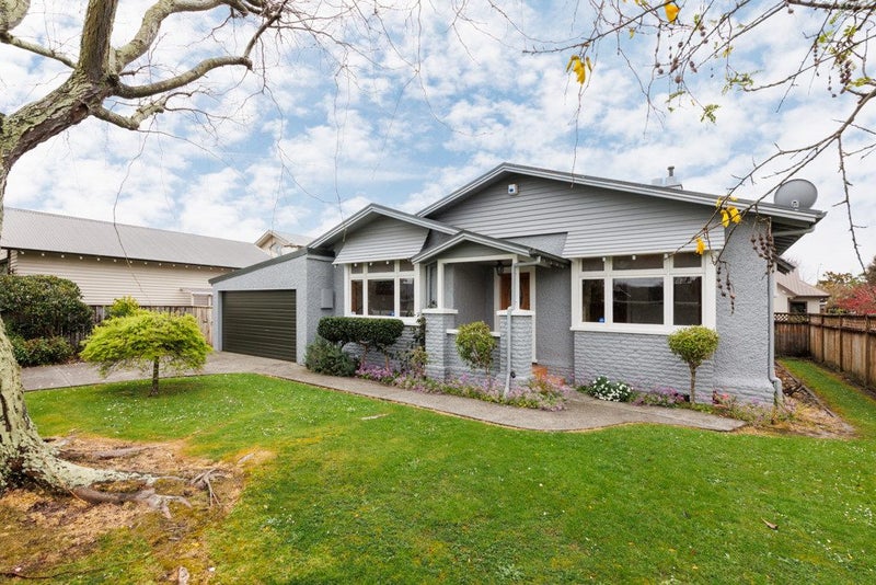 11 Palm Avenue, Hokowhitu, Palmerston North - Carousel 2