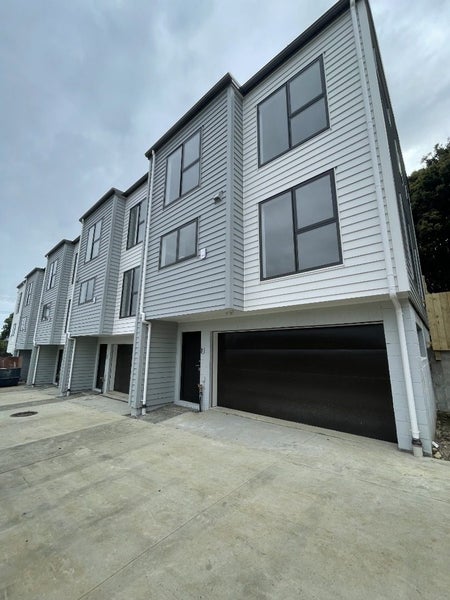 77D Penrose Road, Mount Wellington, Auckland - Carousel 1