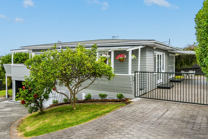 61 Coronation Road, Hillcrest, Auckland - Carousel 2