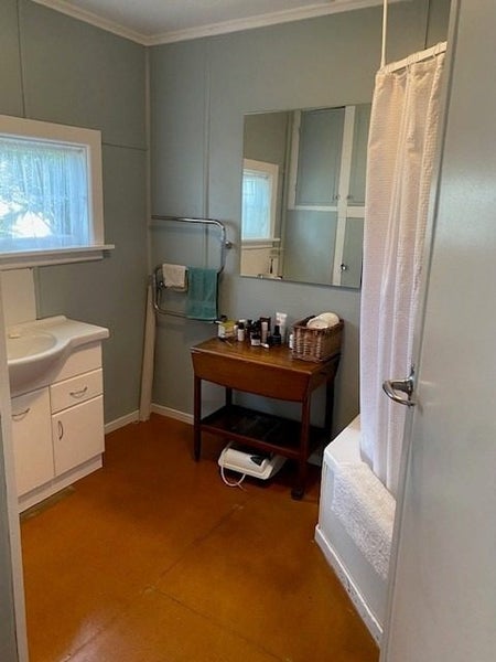 16 Bank Street, Amberley, Amberley - Carousel 14