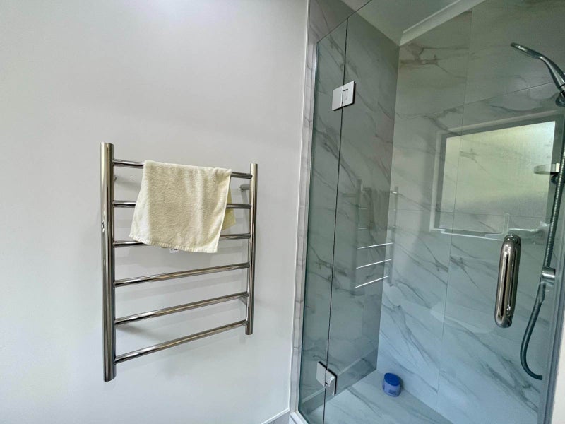 15 Baulcomb Parade, Windsor Park, Auckland - Carousel 9