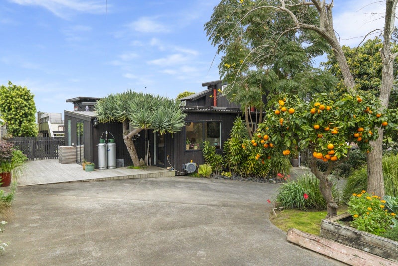 121 Harbour View Road, Omokoroa, Omokoroa - Carousel 1