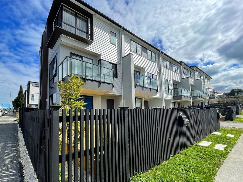 2A Marne Road, Sandringham, Auckland - Carousel 2
