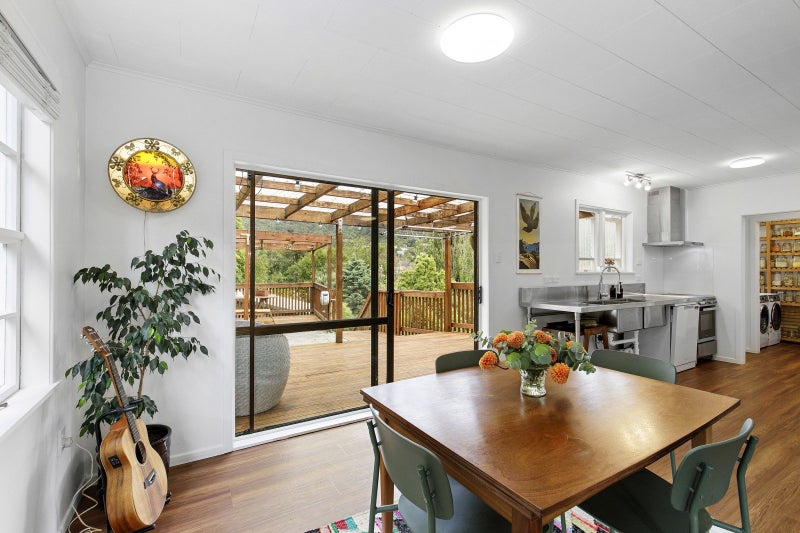 53 Lowry Crescent, Stokes Valley, Lower Hutt - Carousel 2
