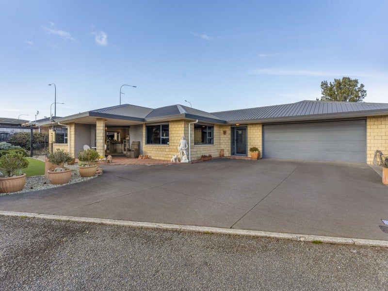 29C Baring Terrace, Strandon, New Plymouth - Carousel 1