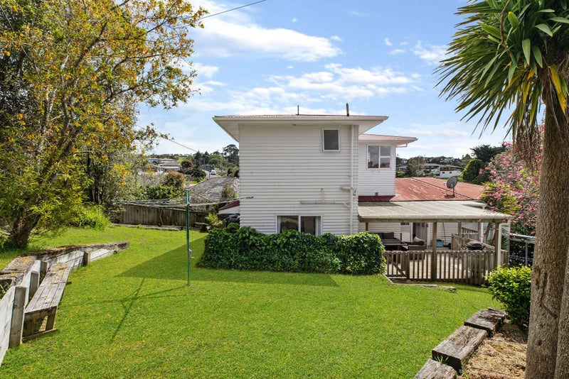 83 Hendry Avenue, Hillsborough, Auckland - Carousel 1