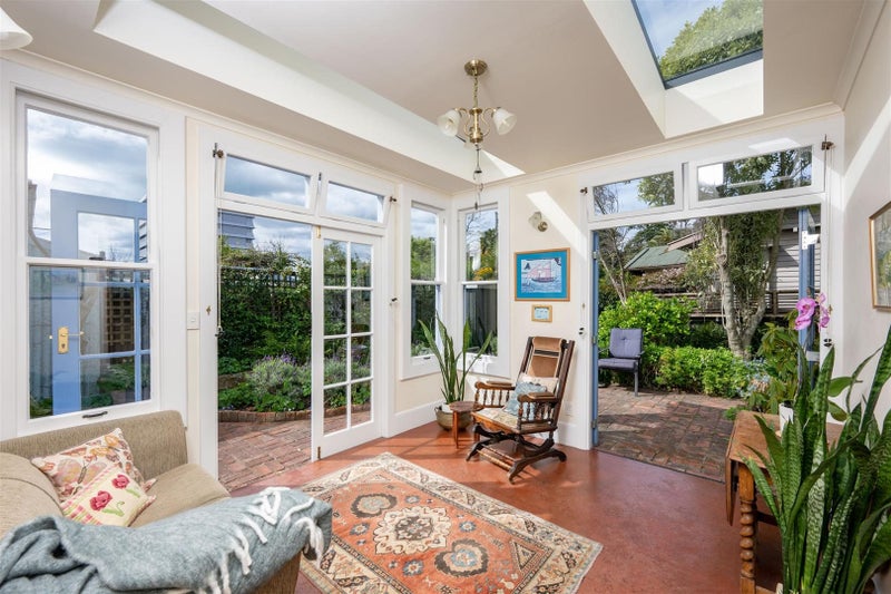 9 South Street, Nelson, Nelson - Carousel 1