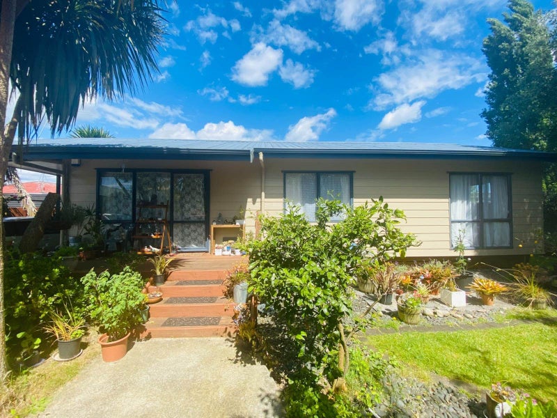 5A Greenhaven Avenue, Opaheke, Papakura - Carousel 1