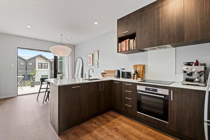 12C Tikati Rise, Long Bay, Auckland - Carousel 2