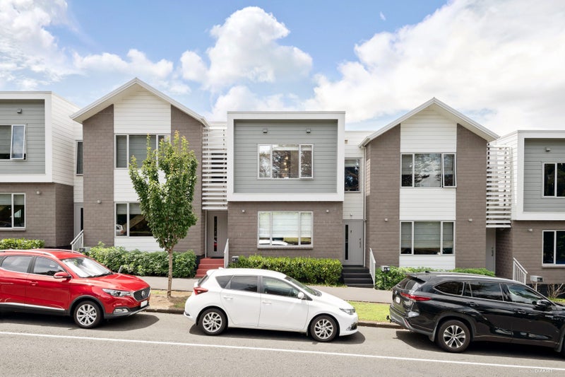 4/19 Ruakiwi Road, Hamilton Lake, Hamilton - Carousel 1