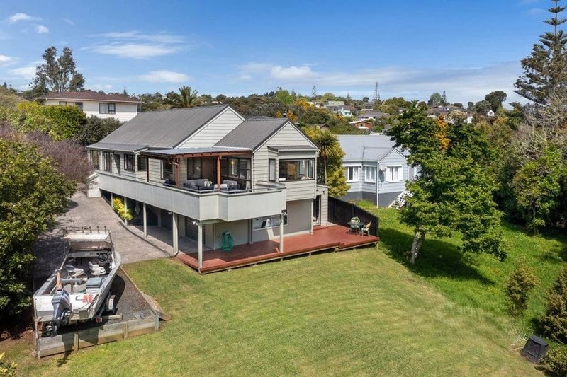 126 Lynn Road, Bayview, Auckland - Carousel 1