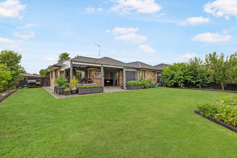 26 Breaker Grove, Waiuku, Waiuku - Carousel 1