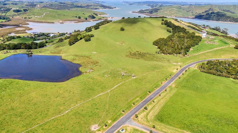 37 Hinamoki Drive, Kaiwaka - Carousel 1