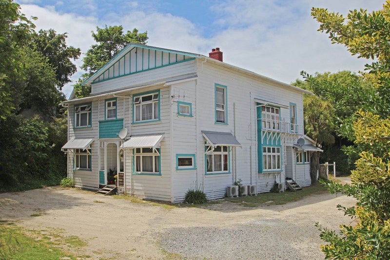 3 Harvey Road, Bluff Hill, Napier - Carousel 1