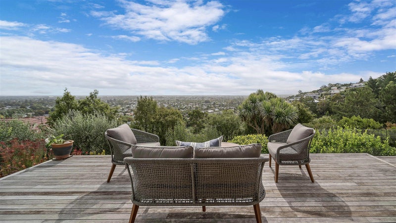 9 Great Gables Lane, Huntsbury, Christchurch - Carousel 2