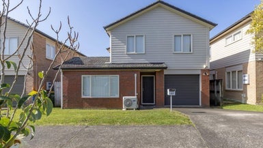 31 Brashier Circle, Sunnyvale, Auckland - Carousel 1