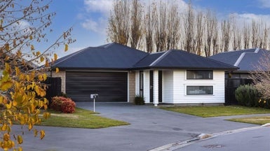 18 McLendon Green, Belfast, Christchurch - Carousel 1