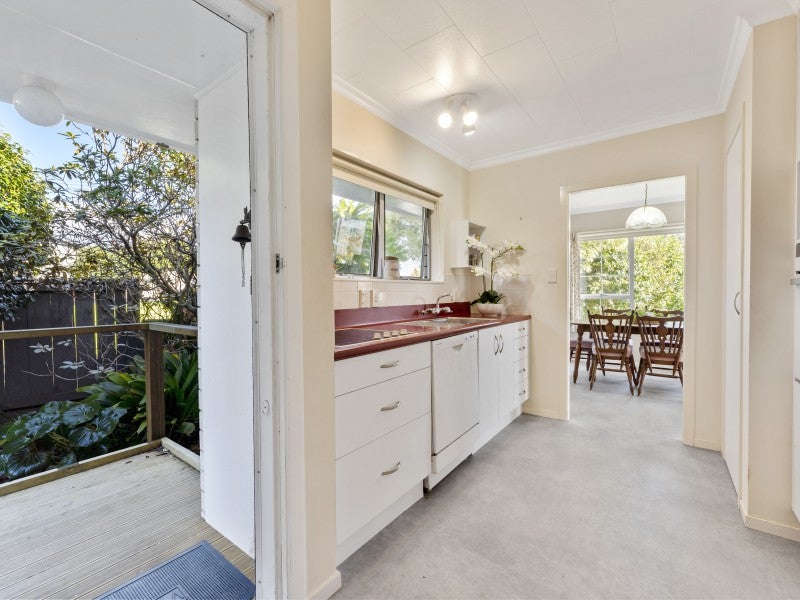 237 Tukapa Street, Westown, New Plymouth - Carousel 2