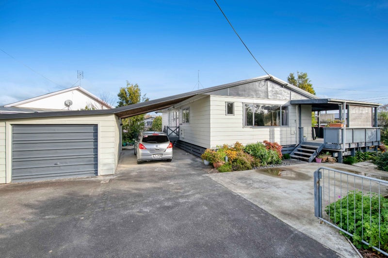 6 Parakai Avenue, Parakai, Helensville - Carousel 18