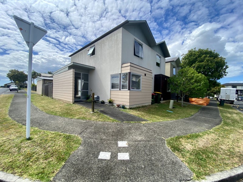 30 Kirikiri Lane, East Tamaki, Auckland - Carousel 1