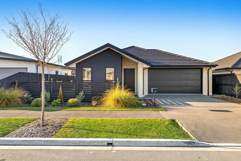 3 Dallimore Drive, Belfast, Christchurch - Carousel 1