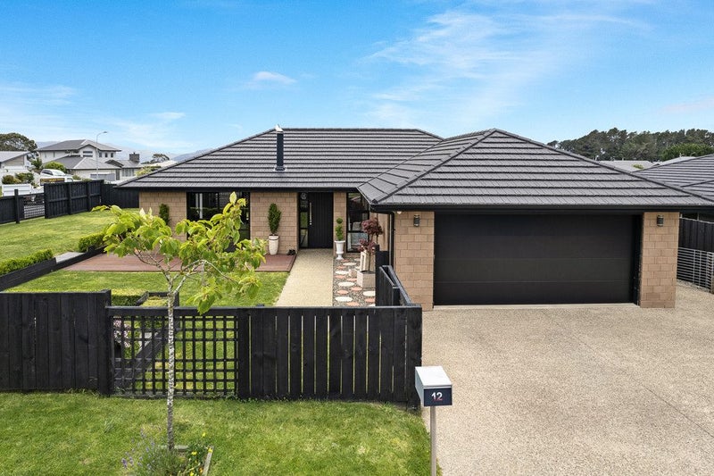 12 Hilltop Crescent, Corstorphine, Dunedin - Carousel 2