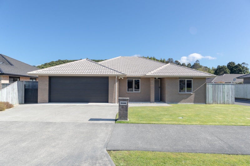 10 Sunstone Crescent, Brown Owl, Upper Hutt - Carousel 1