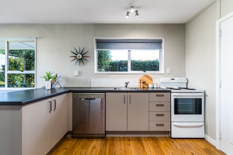 1/77 Gladson Avenue, Sockburn, Christchurch - Carousel 2