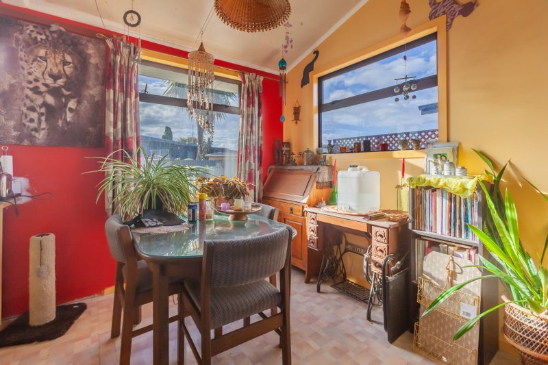 4 Saint Pauls Place, Tamatea, Napier - Carousel 2