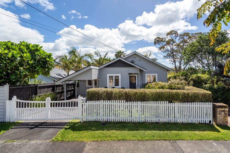 1/28 Roseberry Avenue, Birkenhead, Auckland - Carousel 1