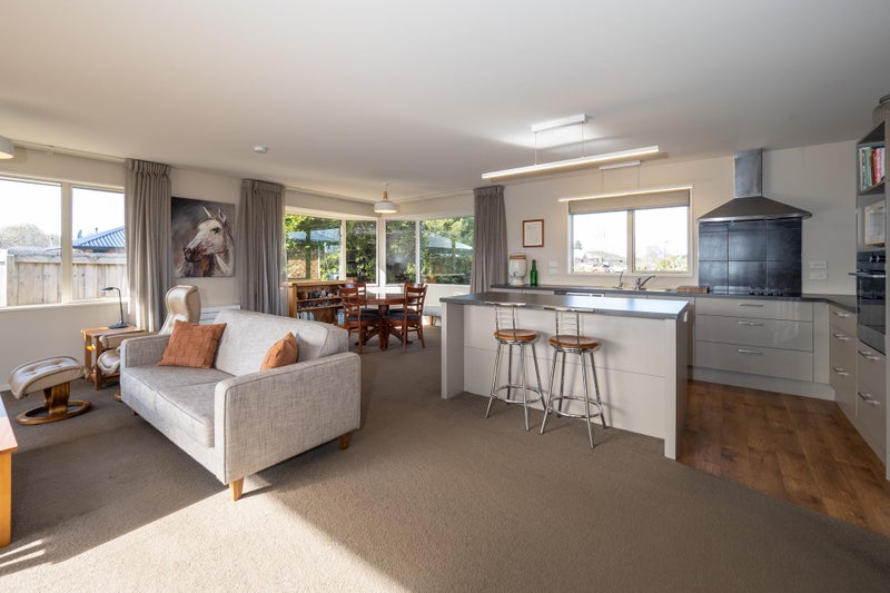 8 Orchard Grove, Netherby, Ashburton - Carousel 1