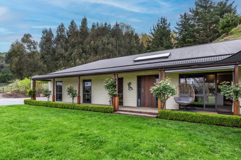 879 Tukairangi Road, Acacia Bay, Taupo - Carousel 1