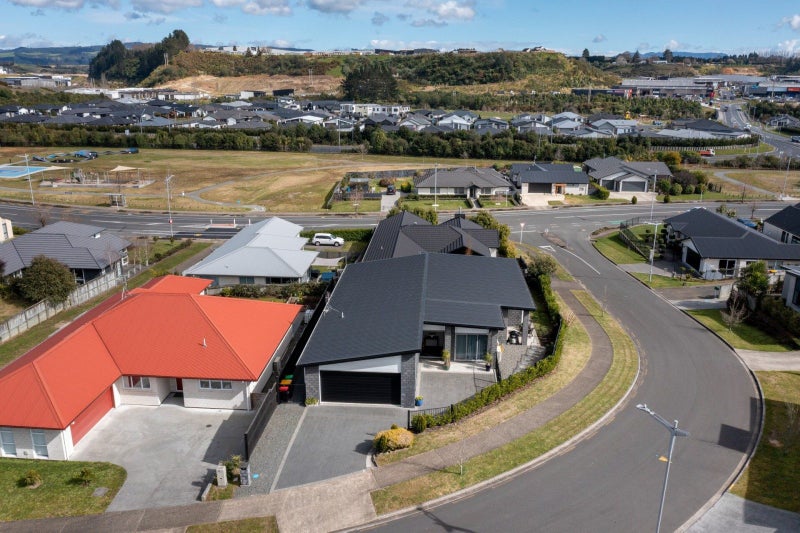 4 Rochfort Crescent, Pyes Pa, Tauranga - Carousel 31
